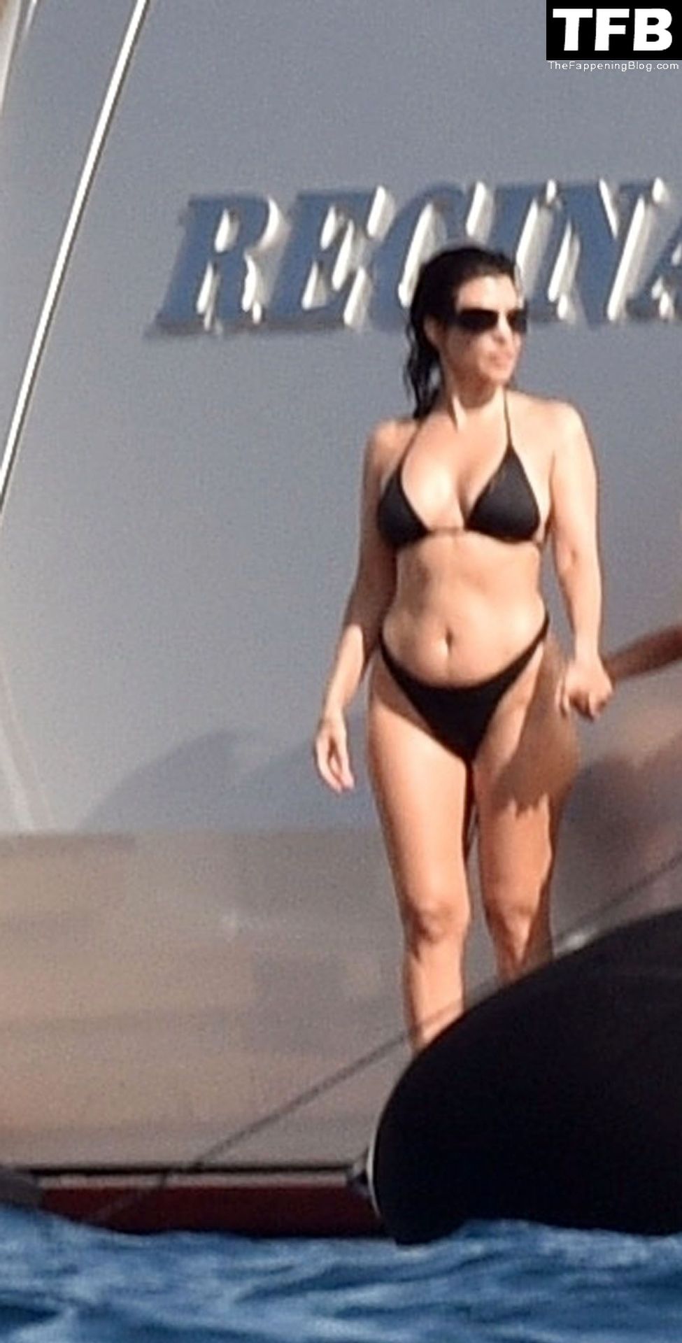 Kourtney Kardashian Bikini 26