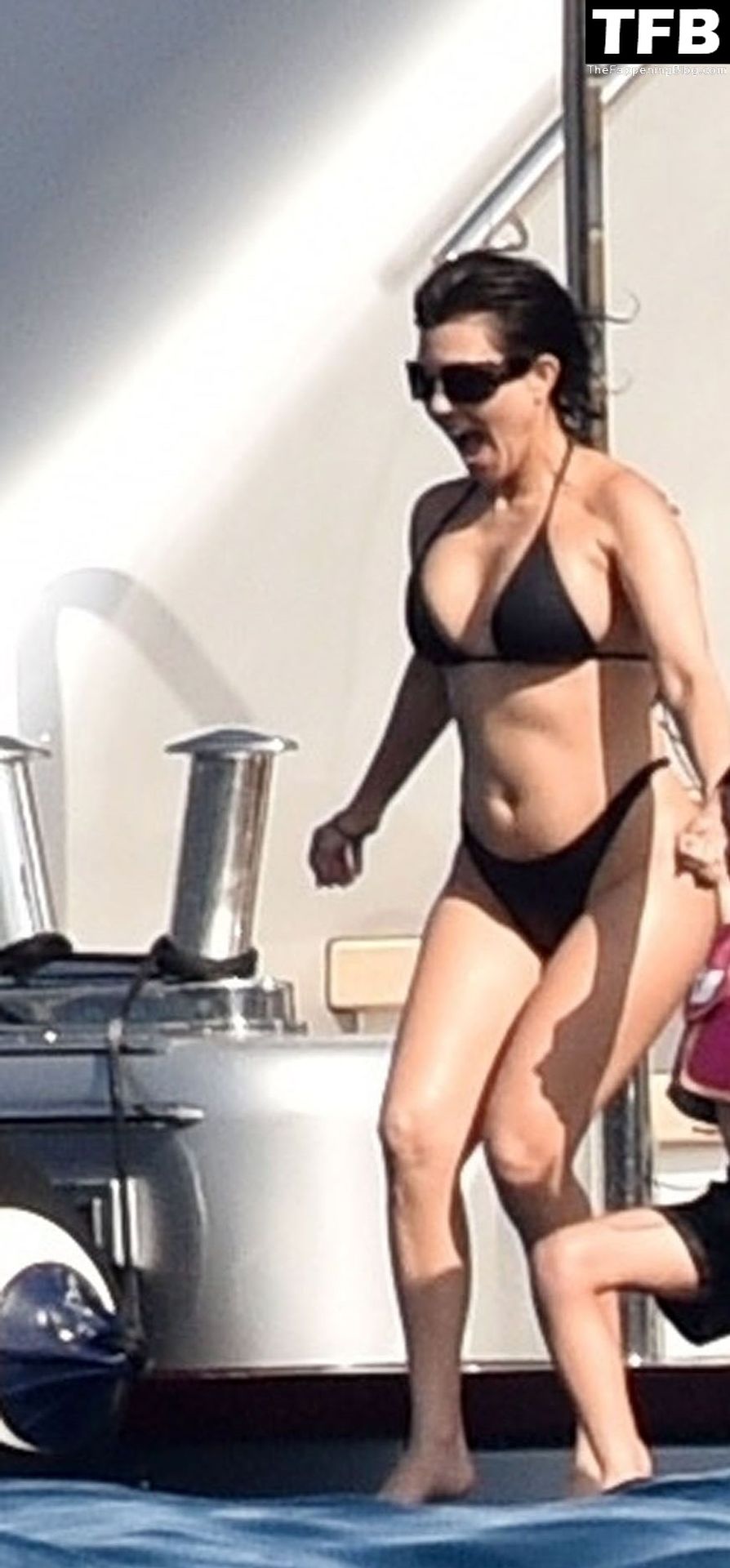 Kourtney Kardashian Bikini 9