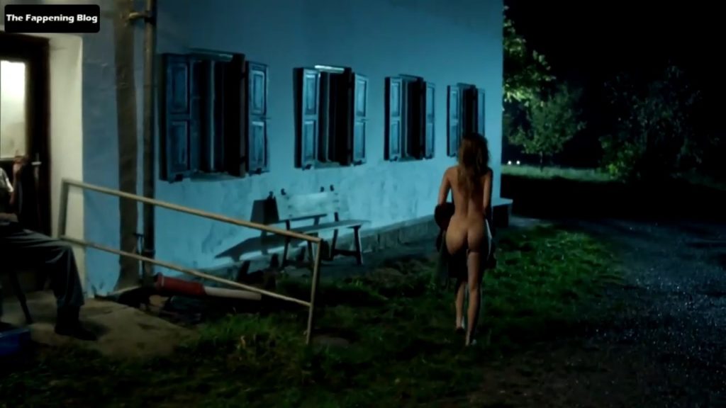 Lisa Maria Potthoff Nude – Dampfnudelblues (5 Pics + Video)