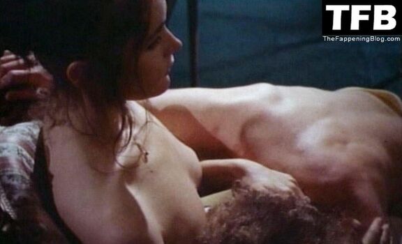 Margot Kidder Nude Leaks Photo 11