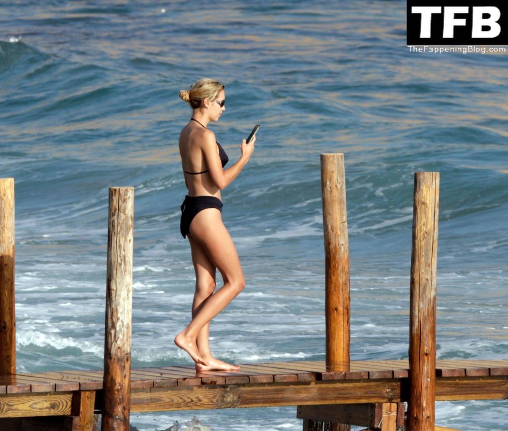Maxim Magnus Poses in a Bikini on Holiday in Ibiza (24 Photos)