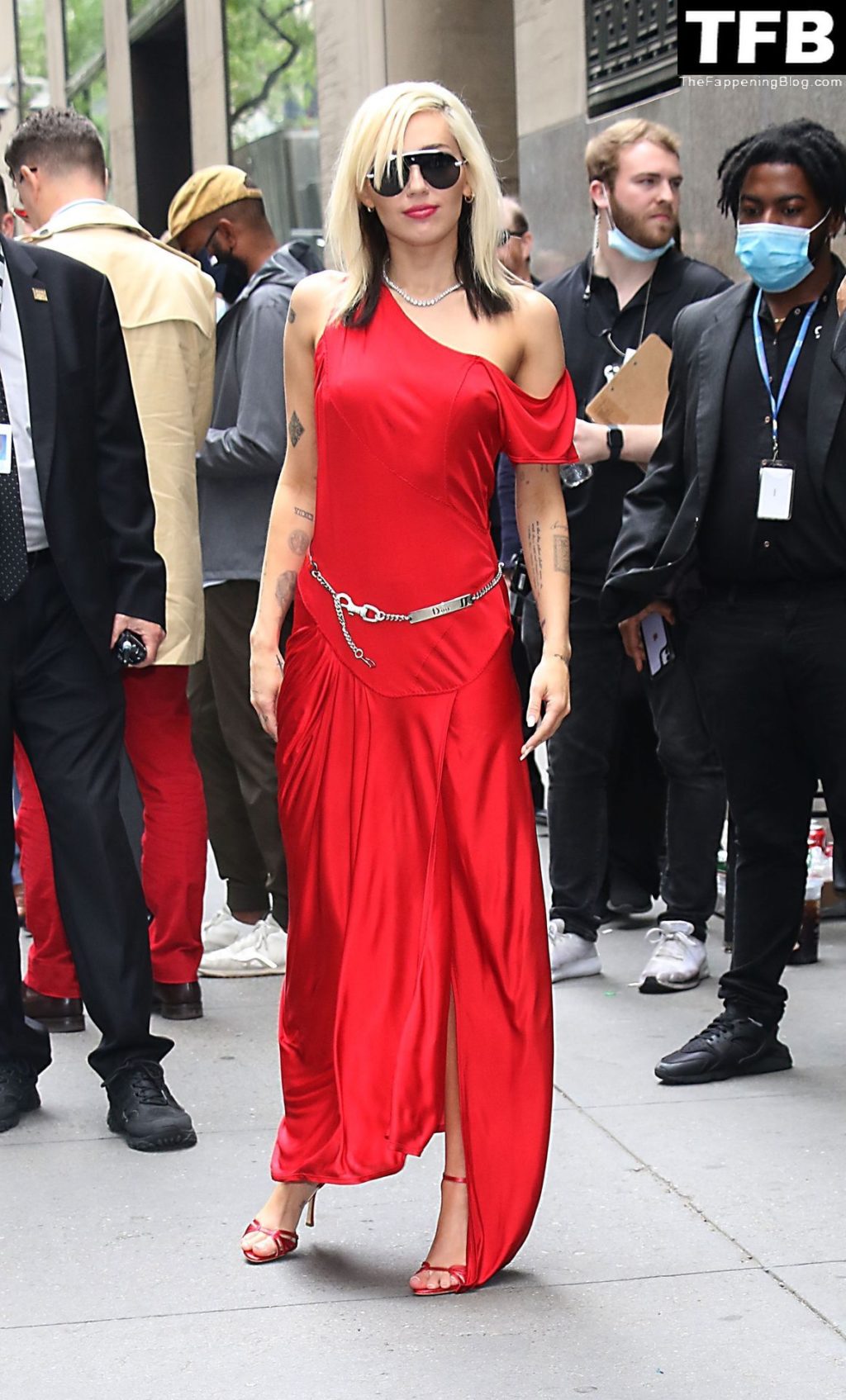 Miley Cyrus Looks Hot in Red as She Attends the 2022 NBCUniversal Upfront in New York (5 Photos)