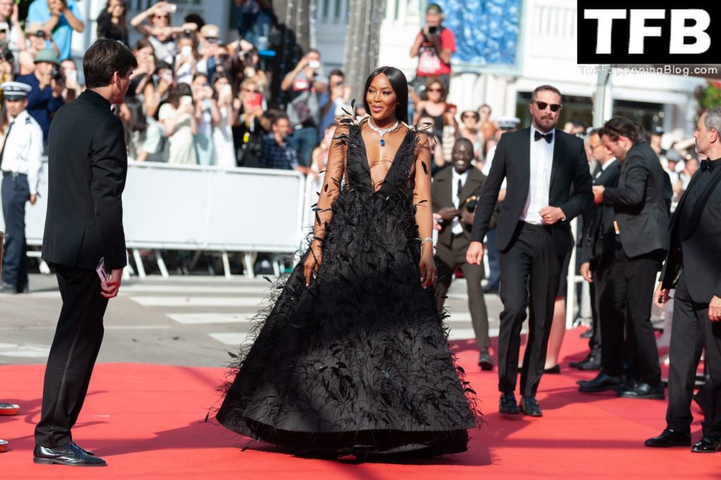 Naomi Campbell Displays Her Tits at the 75th Annual Cannes Film Festival (150 Photos)