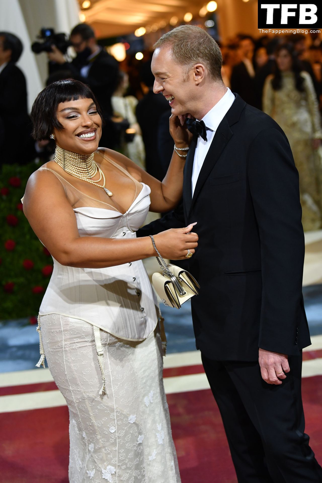 Paloma Elsesser Shows Off Her Big Boobs At The 2022 Met Gala In Nyc 15 Photos Thefappening 0998