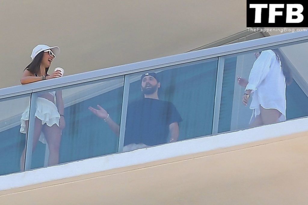 Scott Disick &amp; Rebecca Donaldson Enjoy the View From Their Hotel Balcony in Miami (21 Photos)