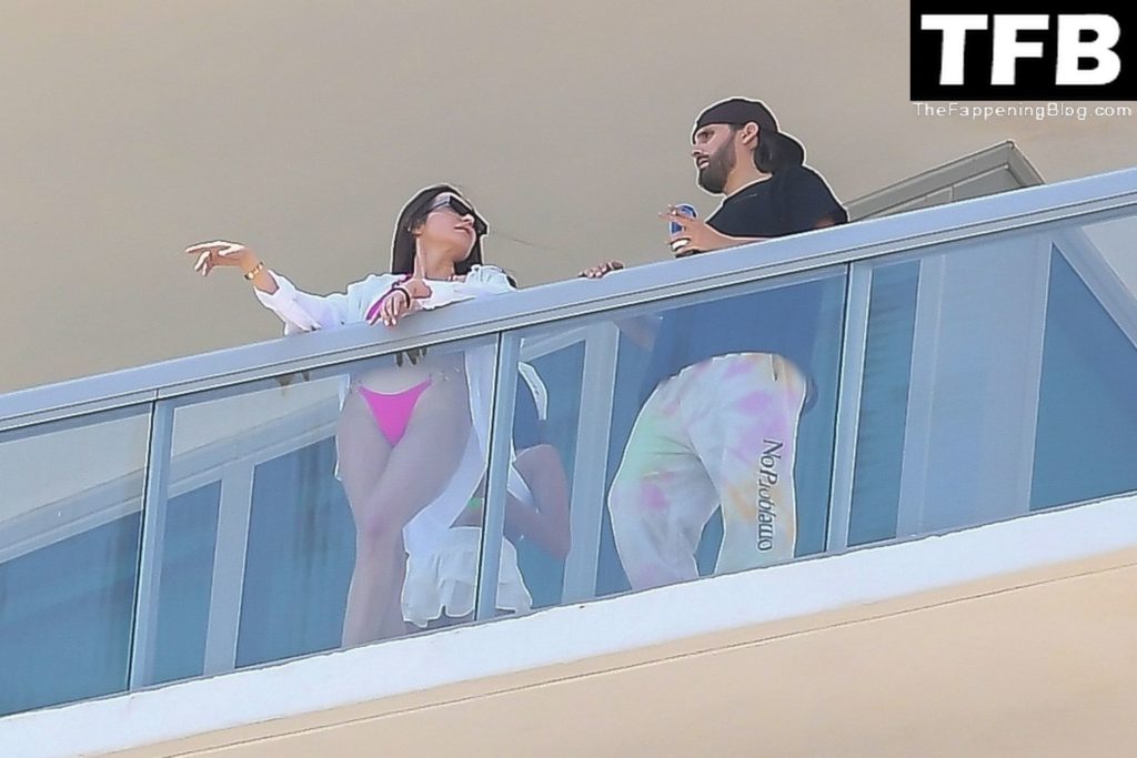 Scott Disick &amp; Rebecca Donaldson Enjoy the View From Their Hotel Balcony in Miami (21 Photos)