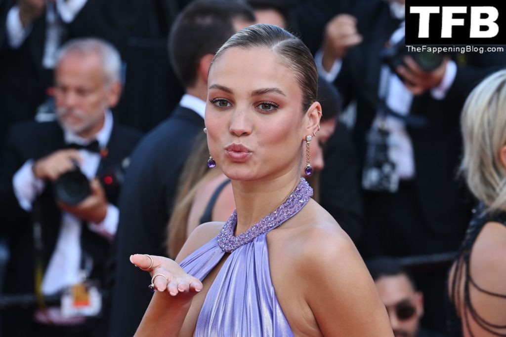 Rose Bertram Attends the Screening of “Three Thousand Years Of Longing” During the 75th Annual Cannes Film Festival (155 Photos)