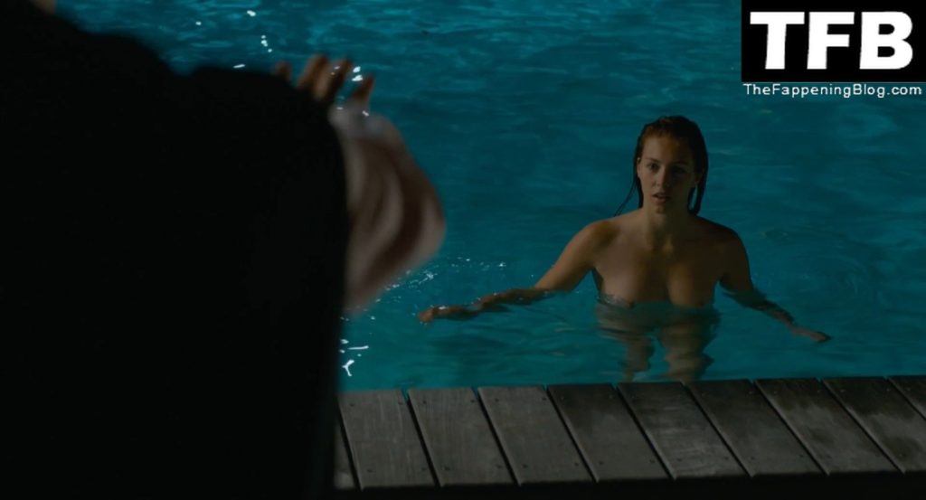 Alicia Endemann Nude &amp; Sexy Collection (12 Photos)