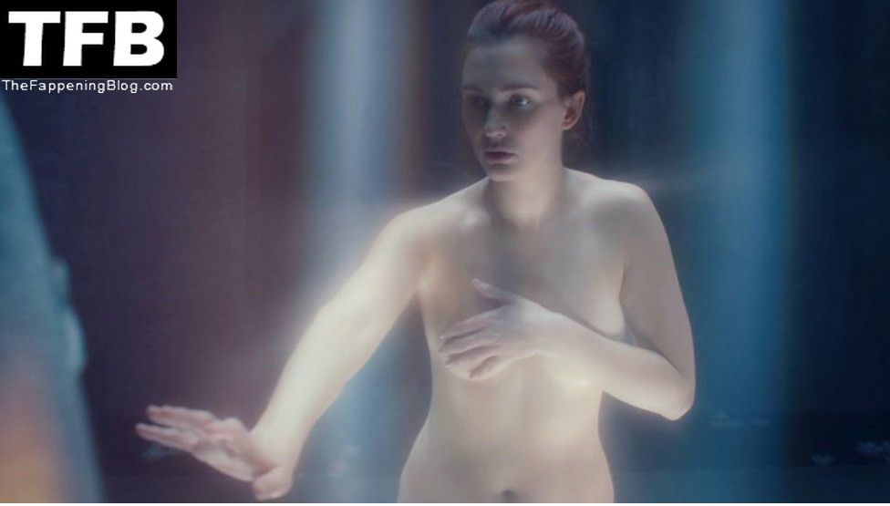 Kat Barrell Topless & Sexy Collection (13 Photos) .