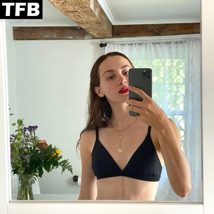 maude-apatow-onlyfans-243514-thefappeningblog.com_.jpg