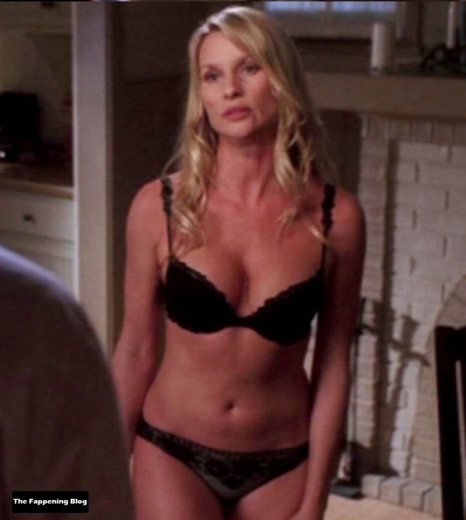 nicollette-sheridan-body-75363-thefappeningblog.com_.jpg