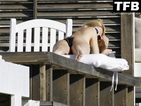 Nicollette Sheridan / nicollettesheridan Nude Leaks Photo 451