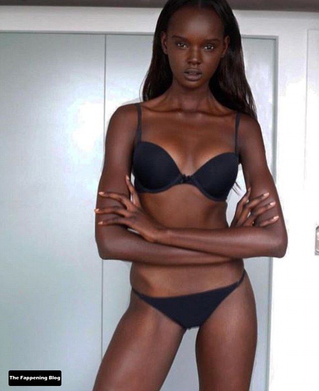 Duckie Thot Nude &amp; Sexy Collection (28 Photos)