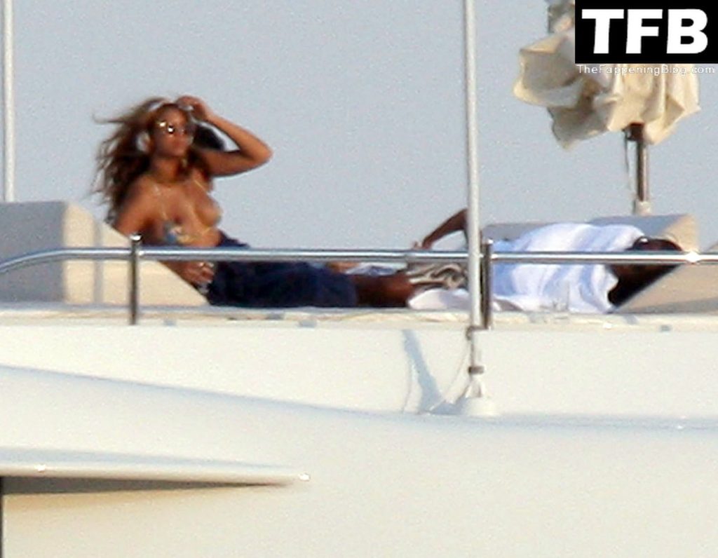 Beyoncé Nude &amp; Sexy Collection – Part 1 (150 Photos)
