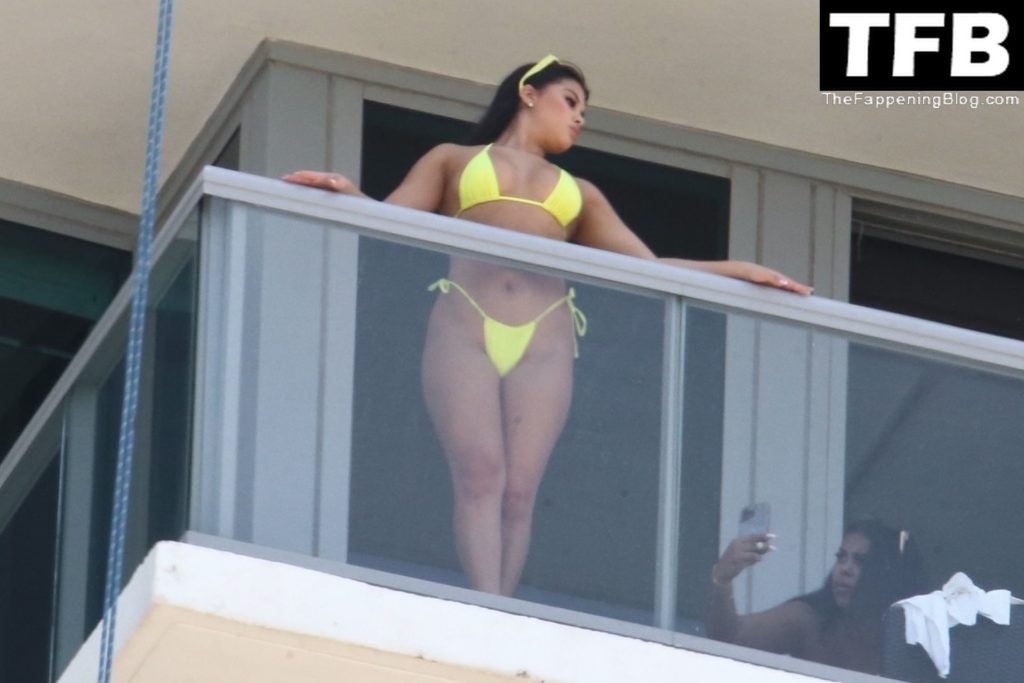 Aliana Mawla Puts on a Bikini Show on Her Hotel Balcony (26 Photos)
