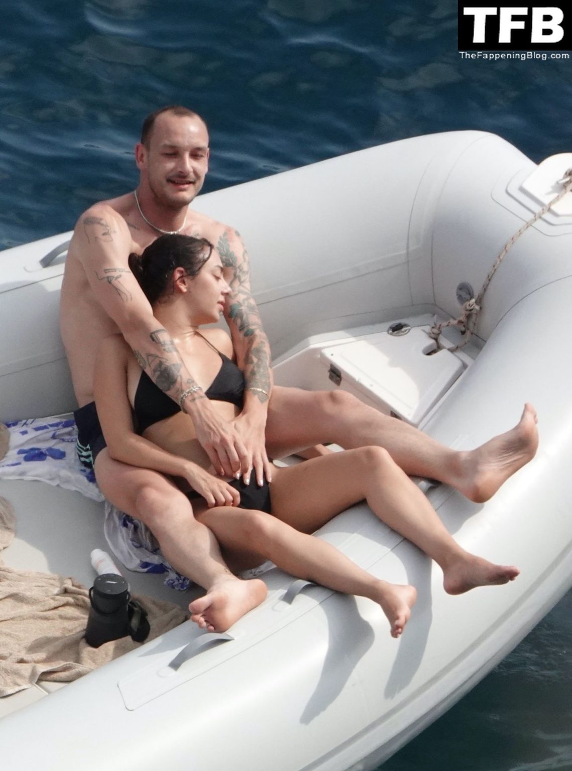 Charli Xcx Shows Off Her Nude Tits On Holiday At The Amalfi Coast 21 Photos Thefappening 
