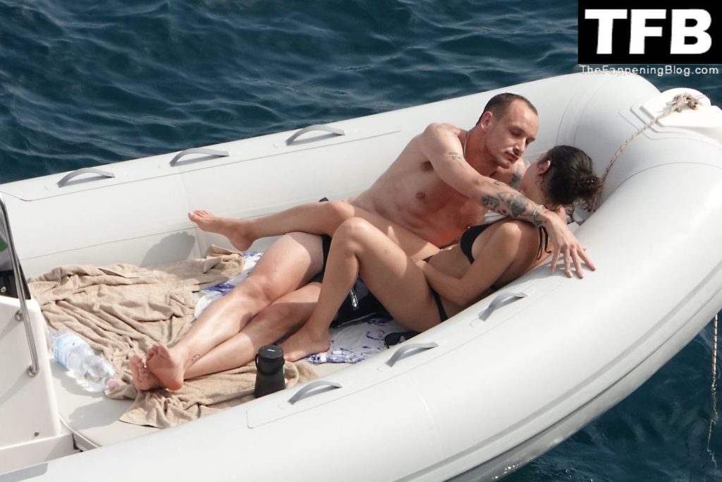 Charli XCX Puts on a Truly Steamy Display with Her Boyfriend on Holiday at the Amalfi Coast (7 Photos)
