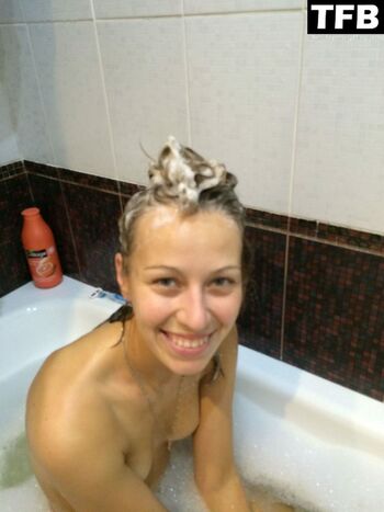 Darya Kustova Nude Leaks Photo 41