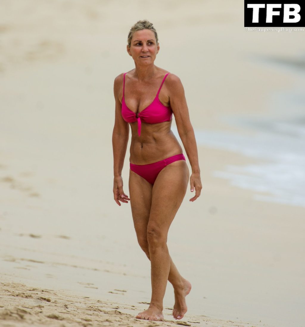 Bradley Walsh &amp; Donna Derby Enjoy a Day on the Beach in Barbados (48 Photos)
