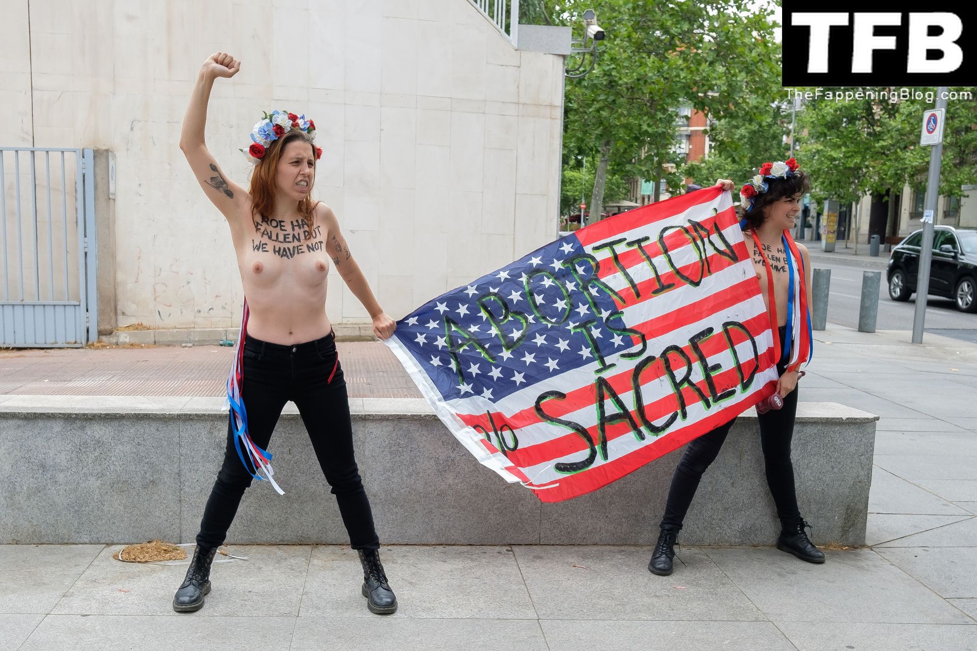 Femen-Nude-The-Fappening-Blog-7.jpg