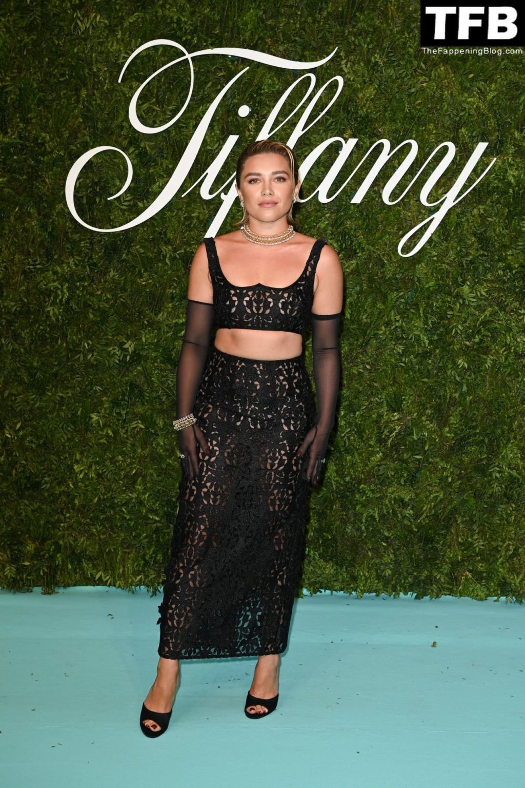 Braless Florence Pugh Looks Hot at The House of Tiffany &amp; Co Vision and Virtuosity Exhibition in London (69 Photos)