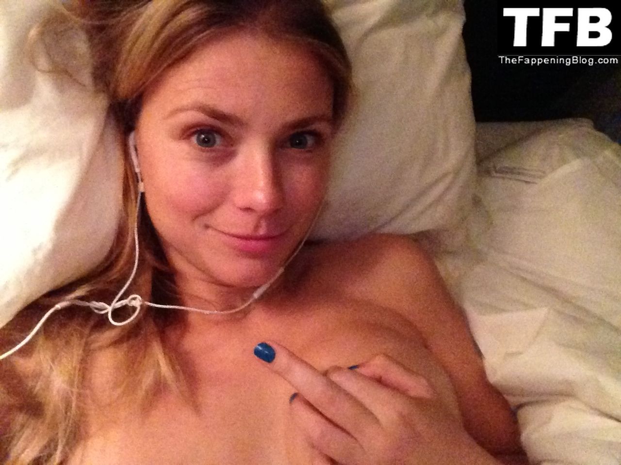 Gigi-Ravelli-Nude-Sexy-Leaked-83-thefappeningblog.com_.jpg