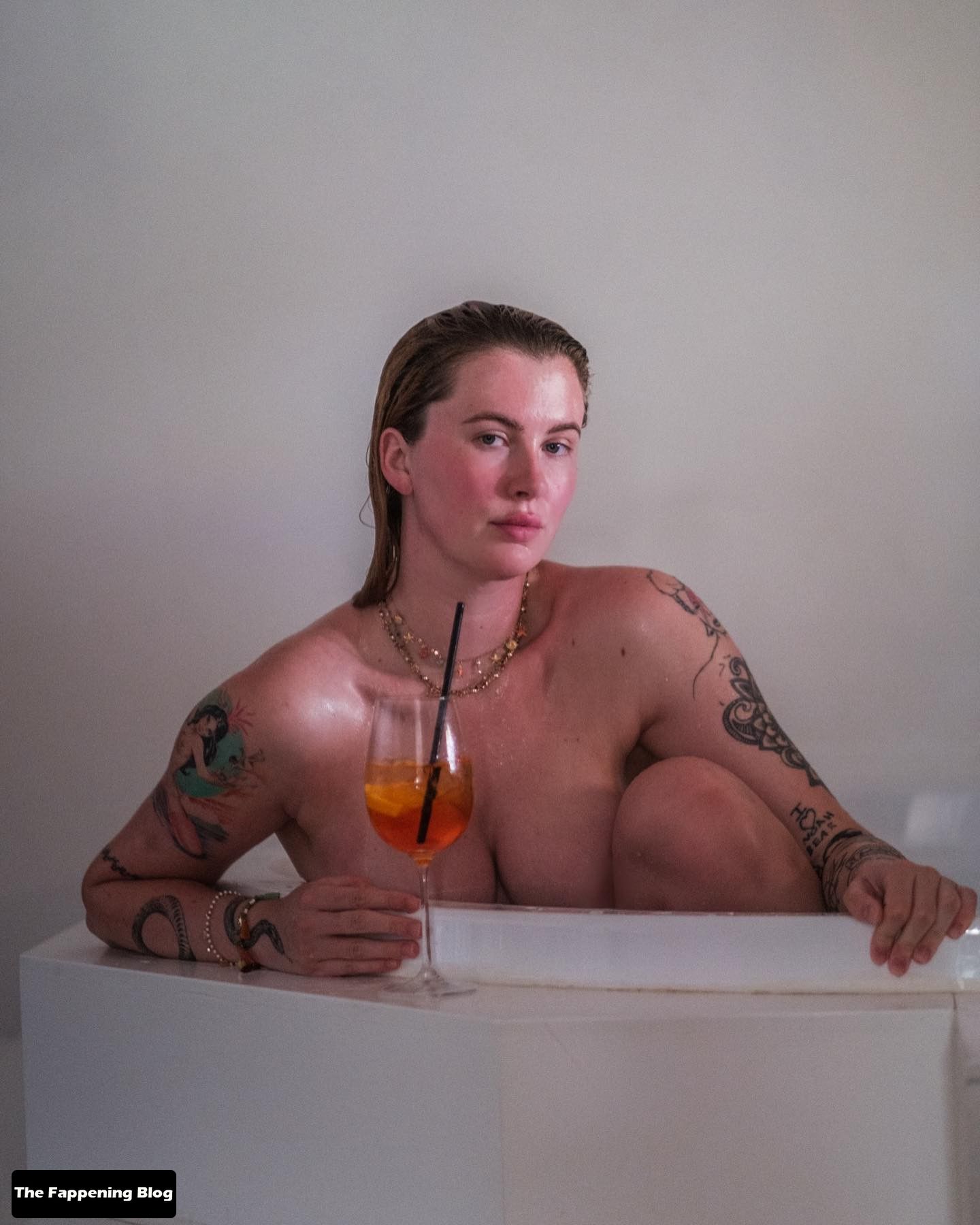 Ireland Baldwin Sexy &amp; Topless (10 New Photos)