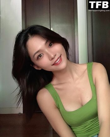 Irene Zhao / B1gqing Nude Leaks Photo 17