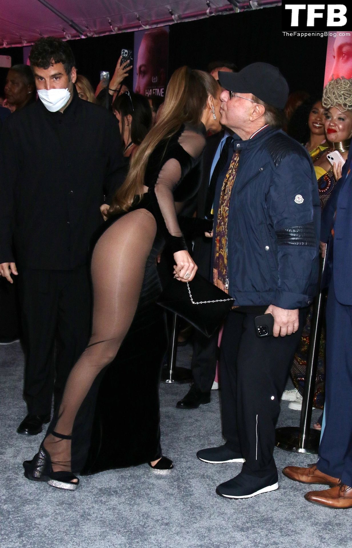 Jennifer-Lopez-Sexy-The-Fappening-Blog-25-1.jpg