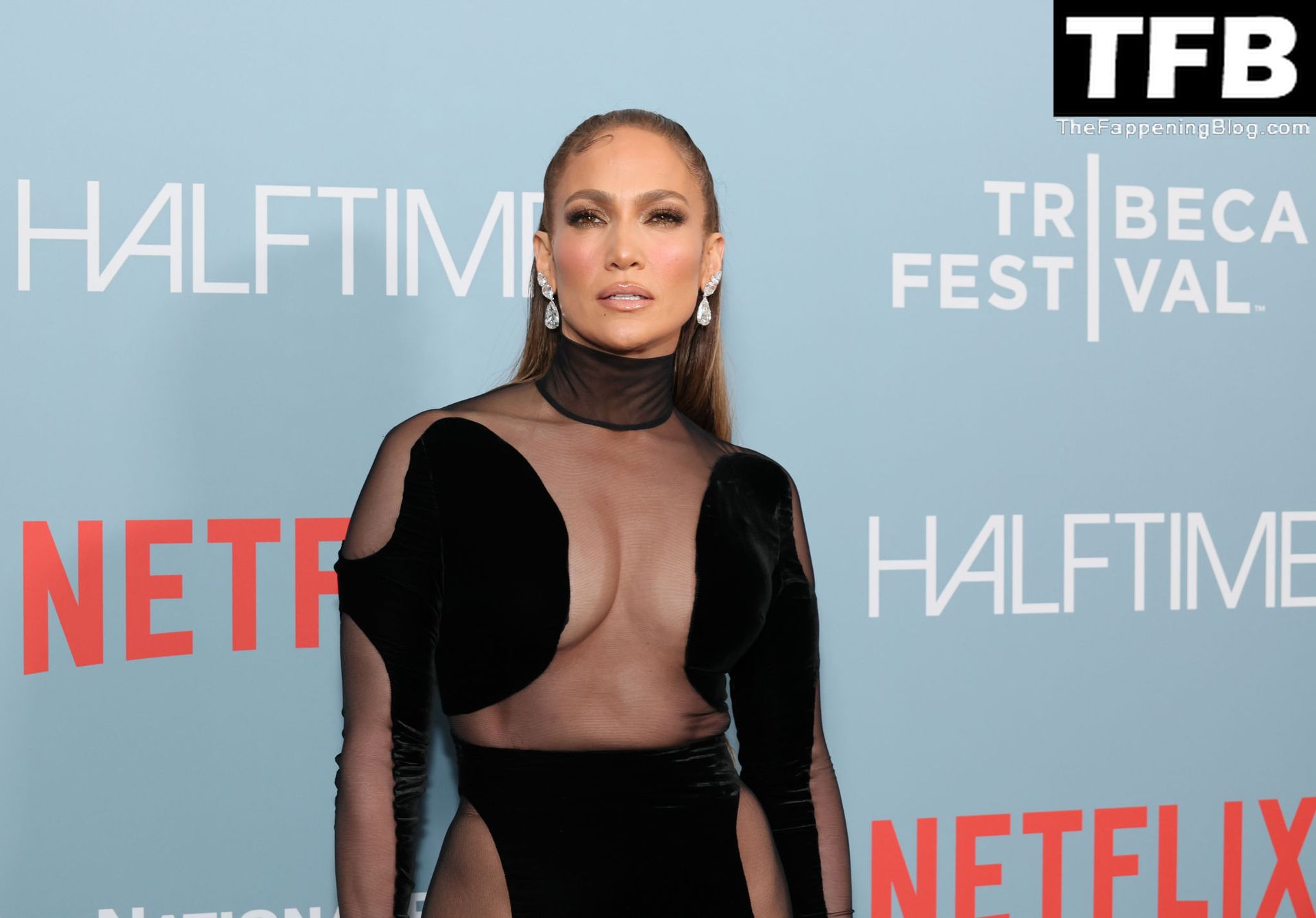 Jennifer-Lopez-Sexy-The-Fappening-Blog-44-1.jpg