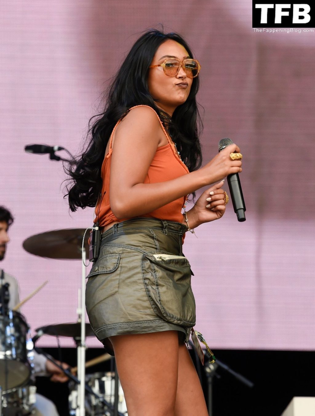 Braless Joy Crookes Performs at the Parklife Festival in Manchester (10 Photos)