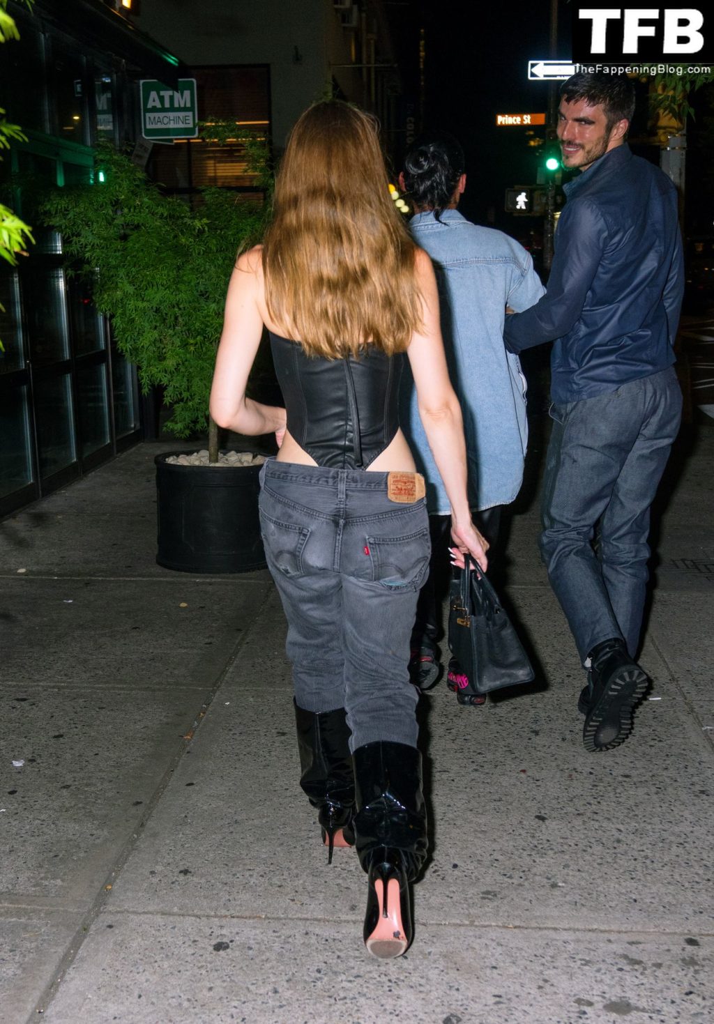 Julia Fox Has Dinner with Alexander Wang and Friends in NYC (39 Photos)