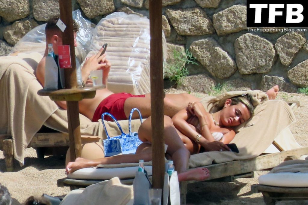 Katherine Pilkington &amp; Ross Barkley Continue Their Holiday in Sardinia (51 Photos)