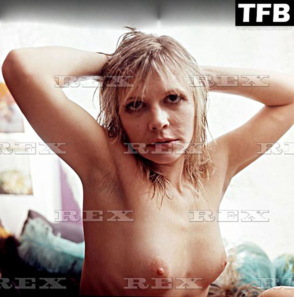 Katy Manning Nude (15 Photos)