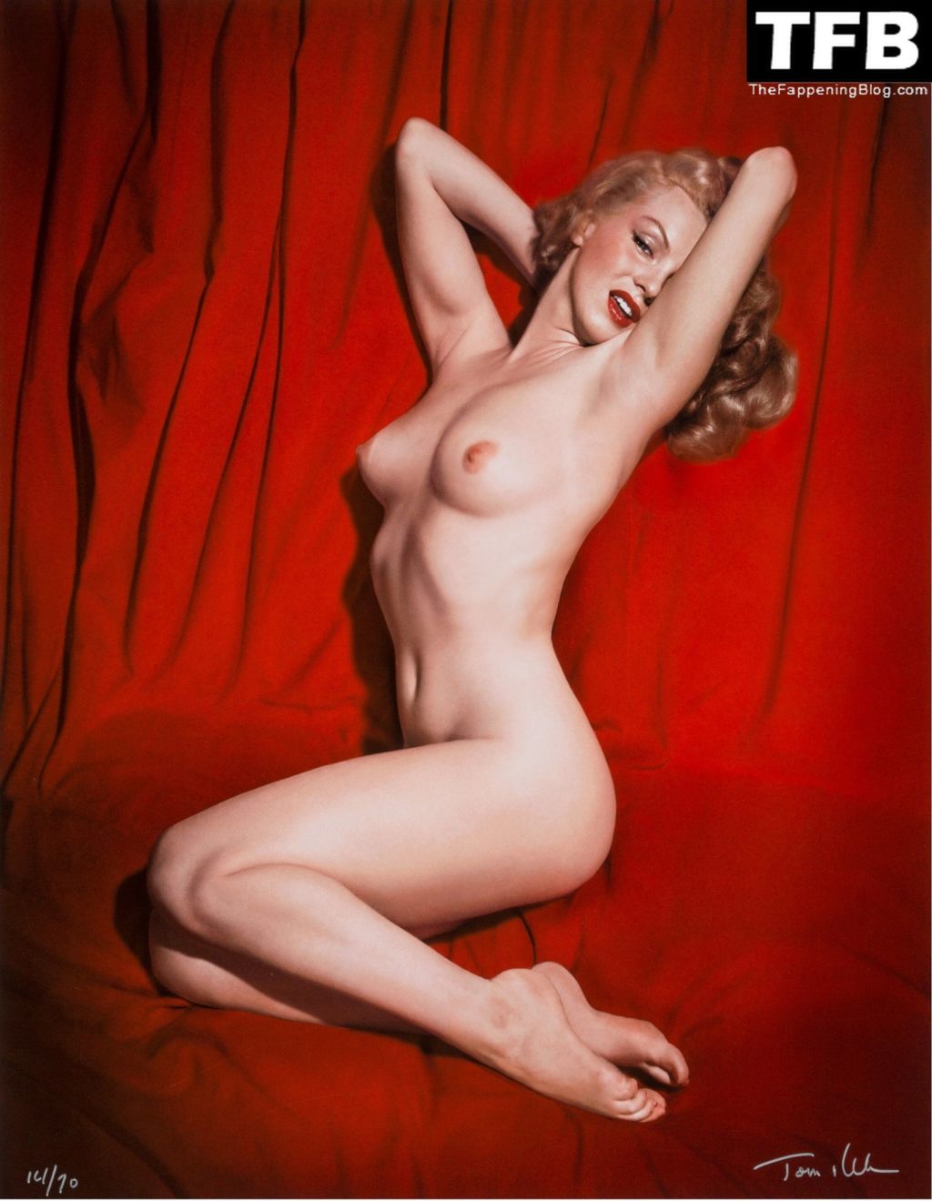 Marilyn Monroe Nude – Red Velvet (12 Photos)