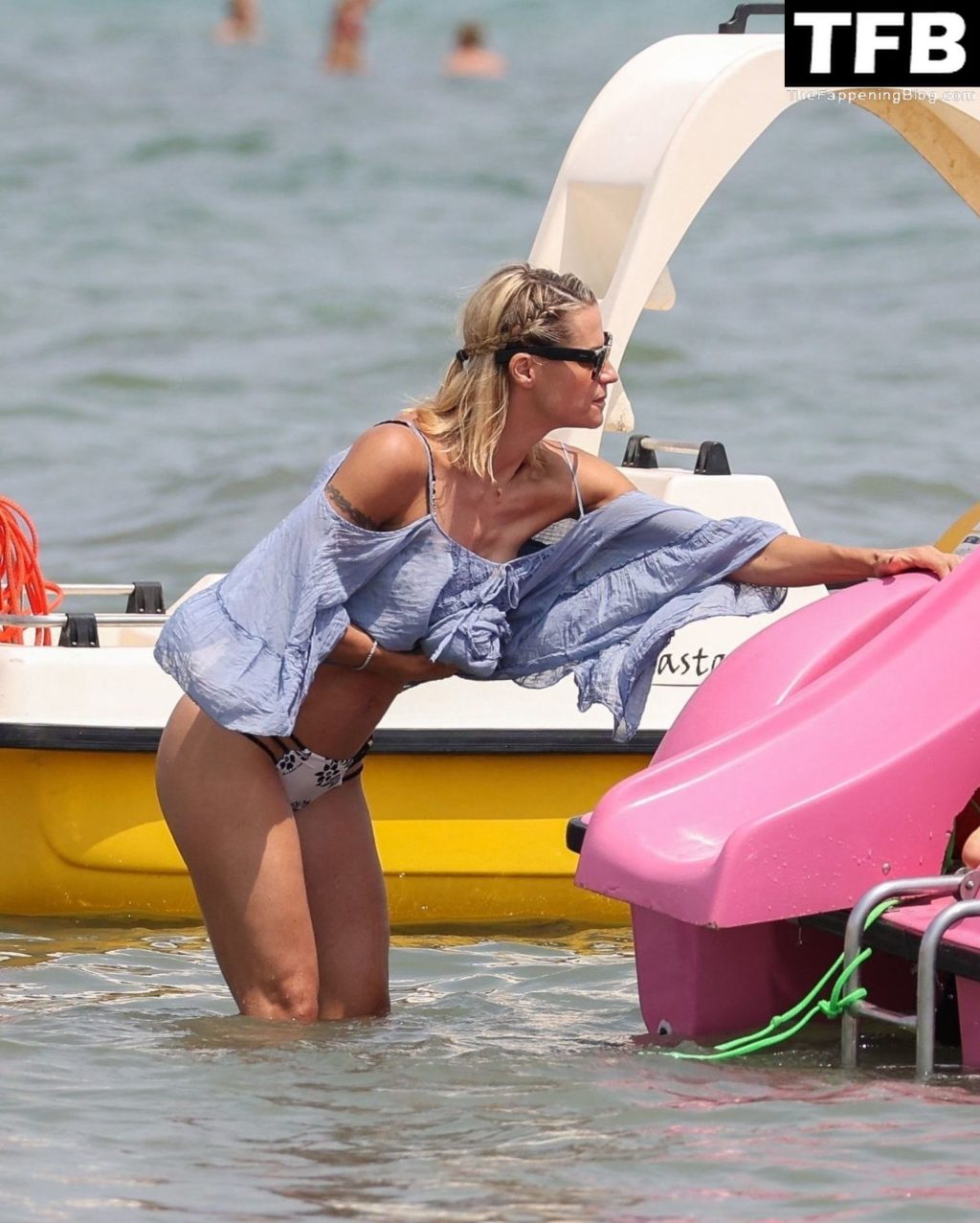 Michelle Hunziker is Seen in a Bikini in Milano Marittima (28 Photos)