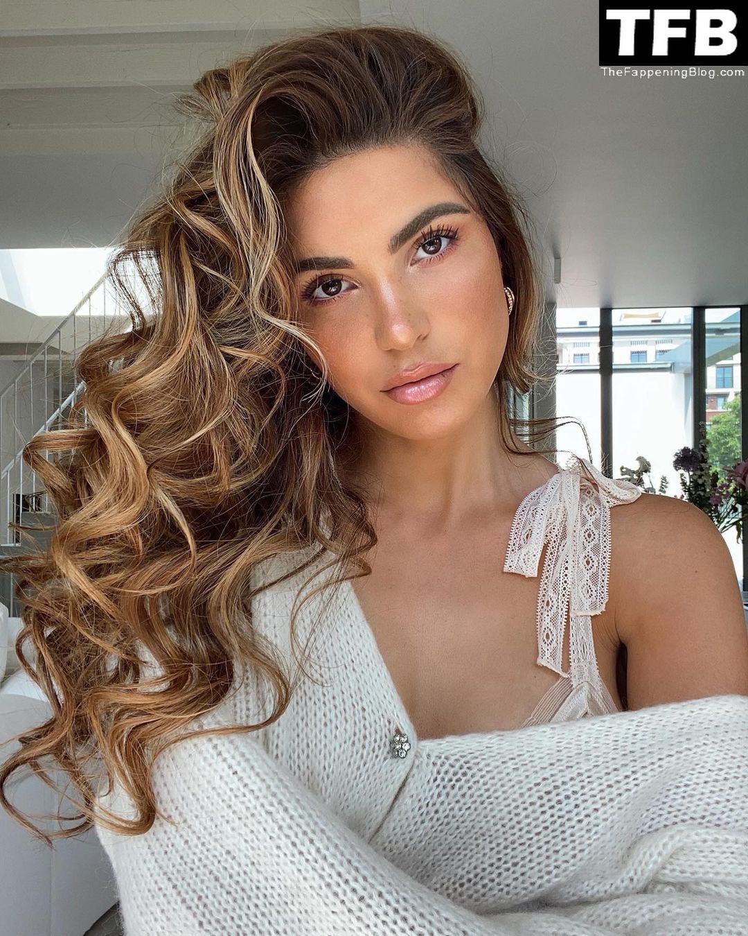 Look at Negin Mirsalehi’s nude (covered), bikini, lingerie, outfit photos f...