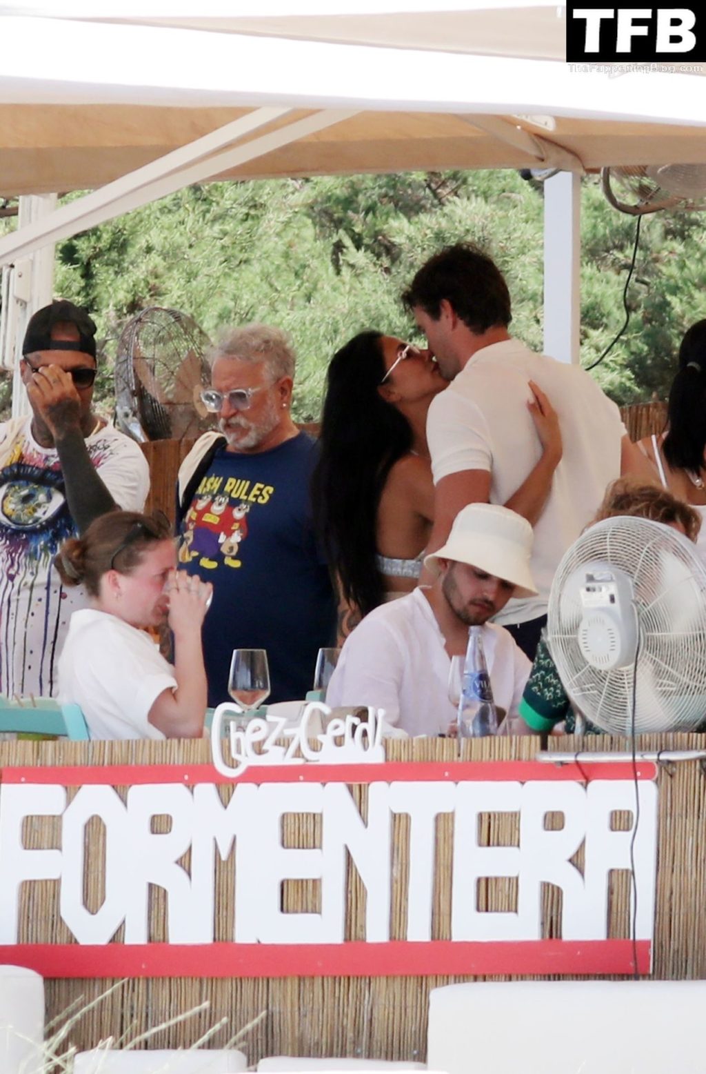 Nicole Scherzinger &amp; Thom Evans Enjoy a Holiday in Formentera (108 Photos)