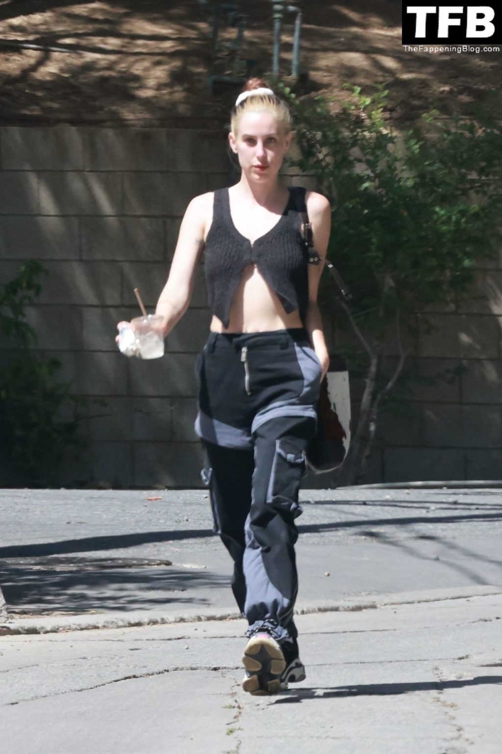 Scout Willis Shows Off Her Slim Figure in a Black Top in LA (21 Photos)