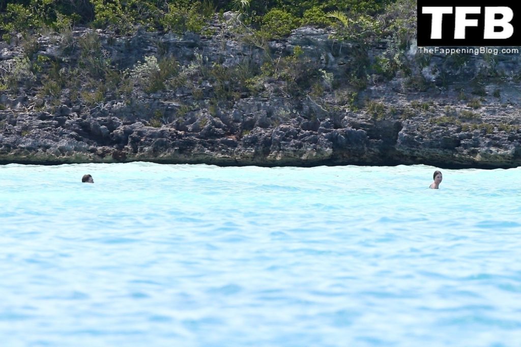 Taylor Swift &amp; Joe Alwyn Take Their Love on a Romantic Trip to the Bahamas (22 Photos)