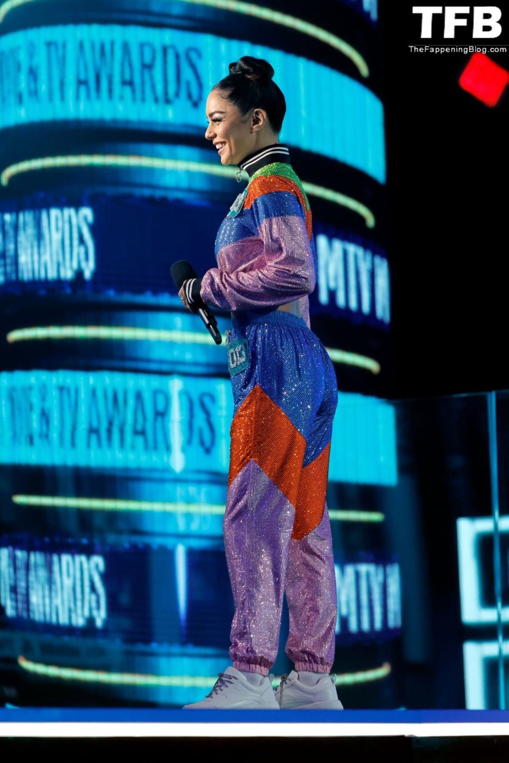Vanessa Hudgens Flaunts Her Stunning Figure at the MTV Movie and TV Awards (130 Photos)