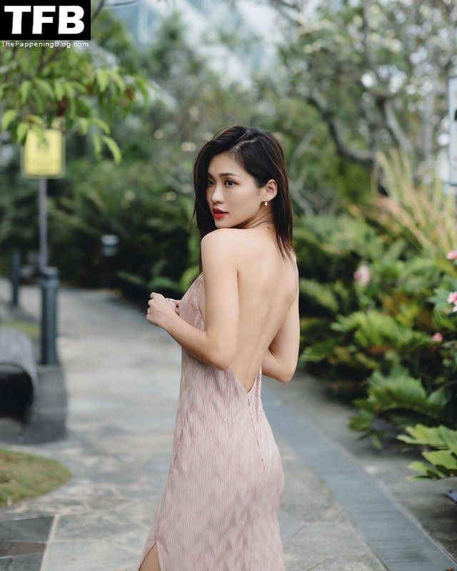 Irene Zhao Sexy (7 Photos)