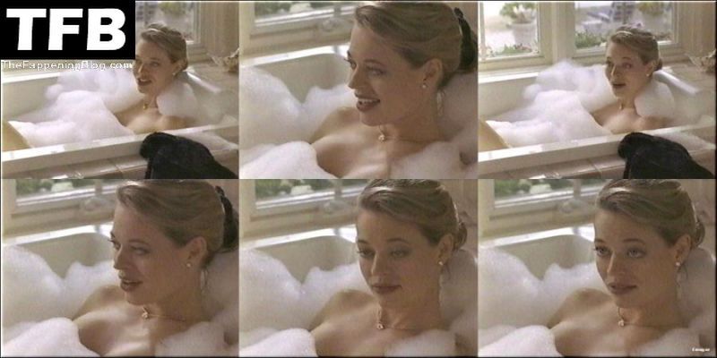 Jeri Ryan Topless &amp; Sexy Collection (73 Photos)