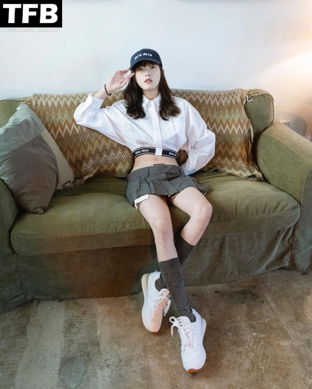 Lee Yoo-Mi Sexy (8 Photos)