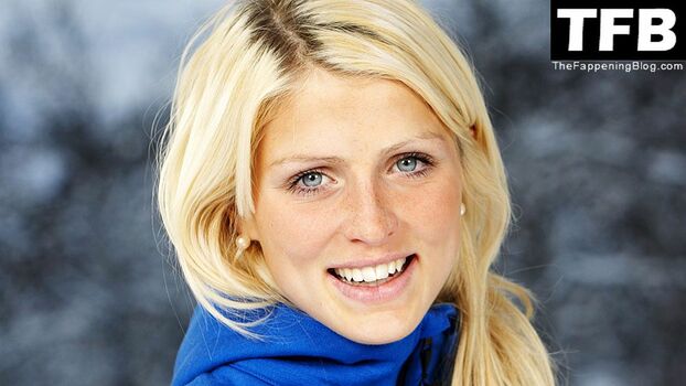 therese-johaug-face-698000-thefappeningblog.com_.jpeg