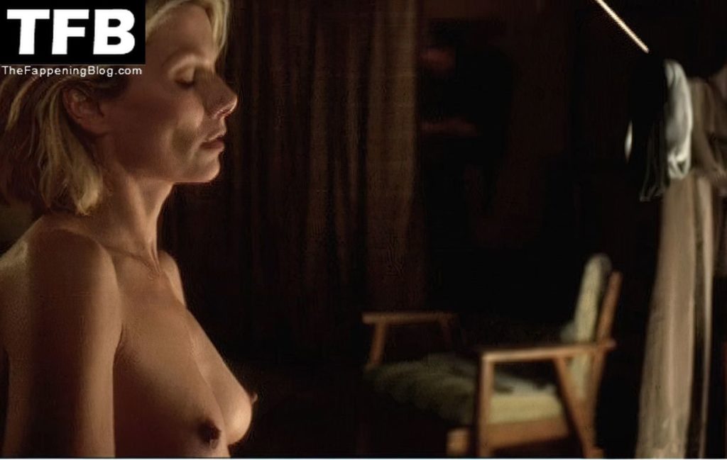Ursula Karven Nude &amp; Sexy (6 Pics)