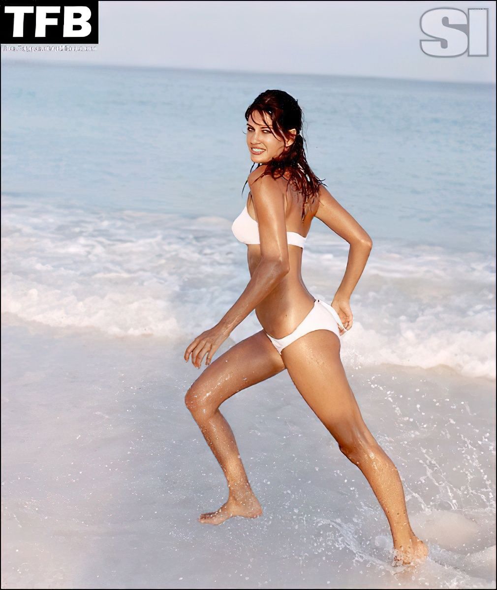 Yamila Diaz Sexy &amp; Topless (7 Photos)