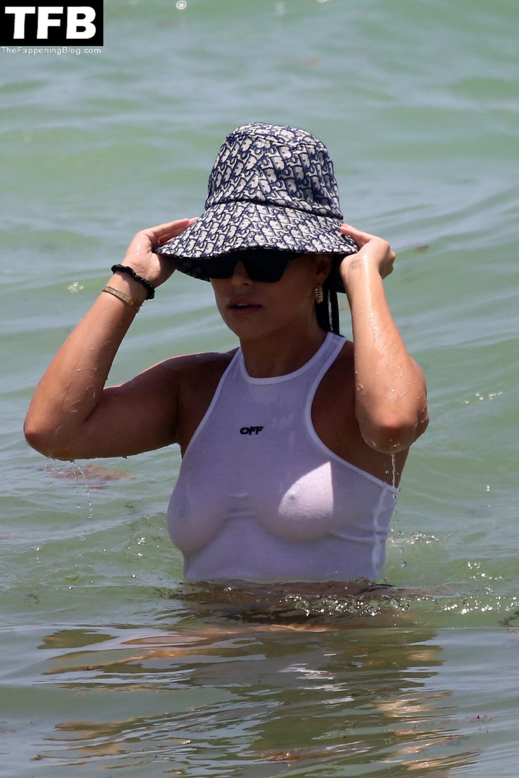 Brooks Nader Flashes Her Nude Tits on the Beach in Miami (31 Photos)