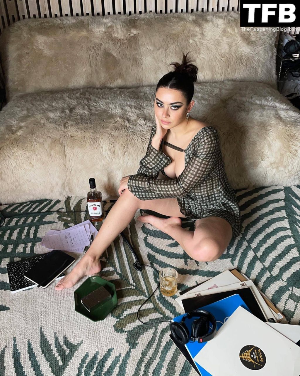 Charli XCX Nude &amp; Sexy Collection (41 Photos)
