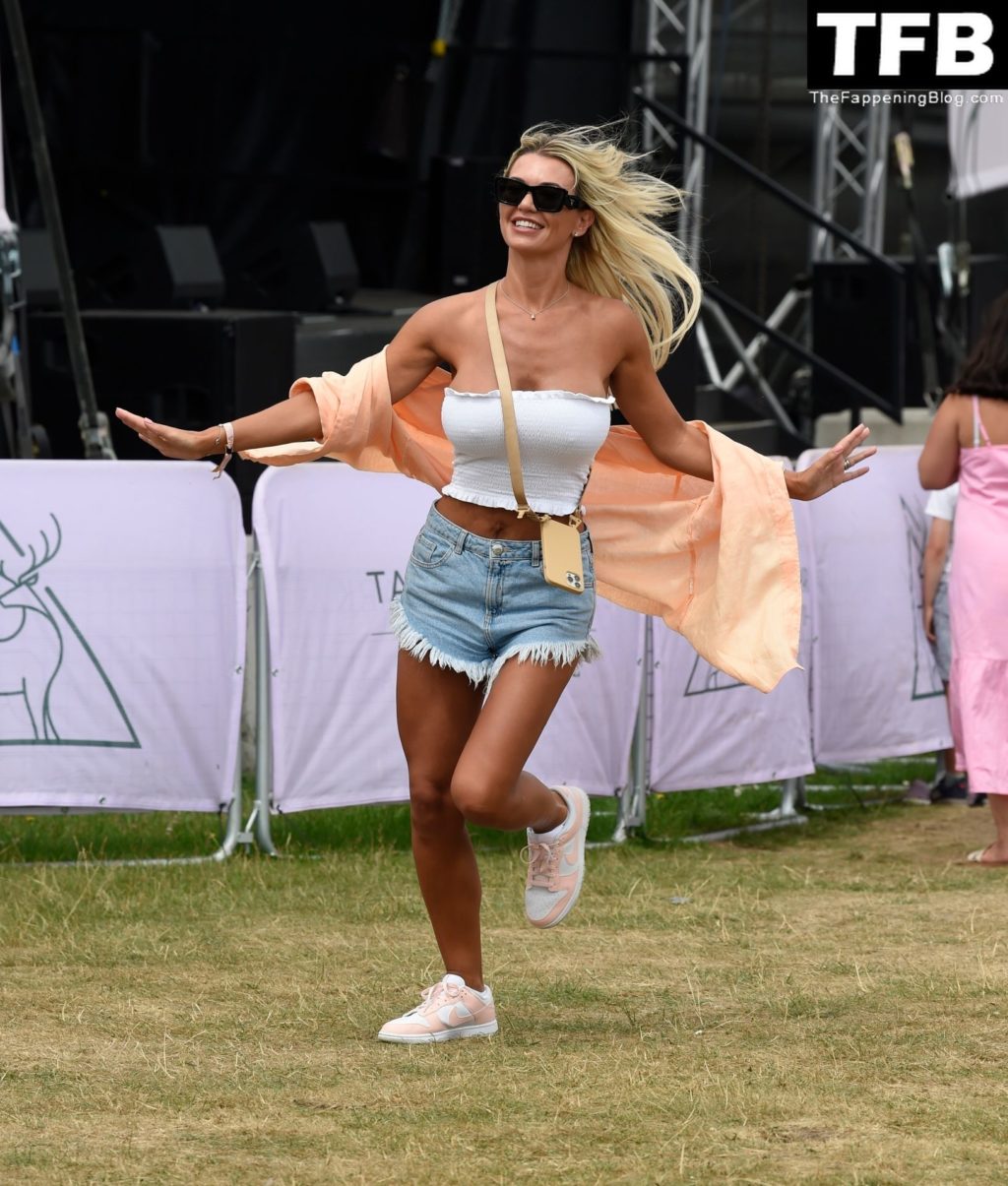 Busty Christine McGuinness is Seen Dancing at Kidchella in Cheshire (71 Photos)